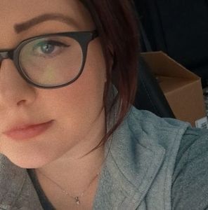 Meet your Posher, Arissa